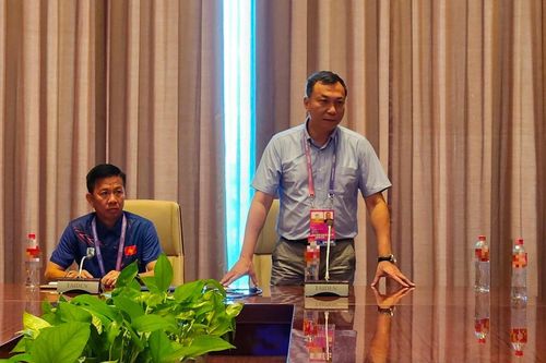 Chủ tịch VFF tới thăm và động viên đội tuyển Olympic Việt Nam tại Hàng Châu