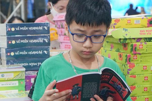 Hội sách trăng tròn ngập tràn quà tặng thiếu nhi dịp Trung thu