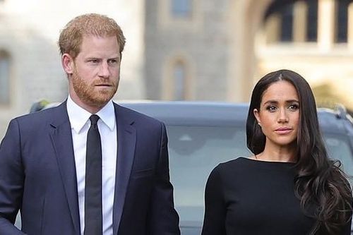 Trích hồi ký Hoàng tử Harry phần 3: Cuộc chiến nội tâm khi Megan từ bỏ vai diễn