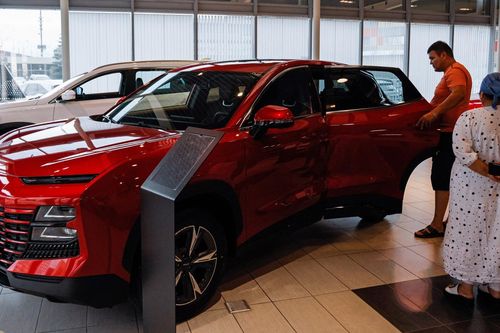Nga tiến tới nội địa hóa xe Trung Quốc trong bối cảnh cấm vận ngặt nghèo