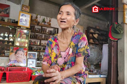 Cụ bà 10 năm bán hương trầm giúp bệnh nhi nghèo ung thư