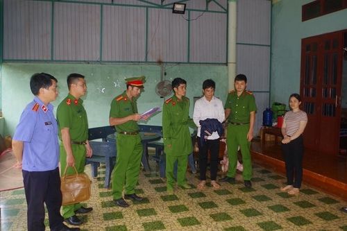 Khởi tố, bắt giam cán bộ xã yêu cầu người dân đưa tiền để làm hồ sơ đất đai