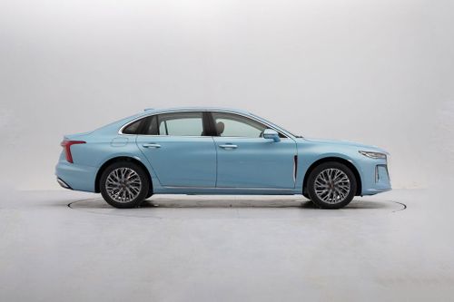 Sedan đẹp mê ly, công suất 224 mã lực, cạnh tranh với Toyota Camry