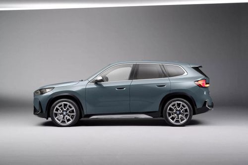 Chi tiết BMW iX1 giá hơn 1,2 tỷ đồng: Mạnh hơn 200 mã lực, chạy 475km/sạc, sáng cửa về Việt Nam
