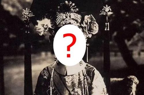 Loạt ảnh hiếm cuối thời nhà Thanh: Cận cảnh chân dung hoàng hậu cuối cùng