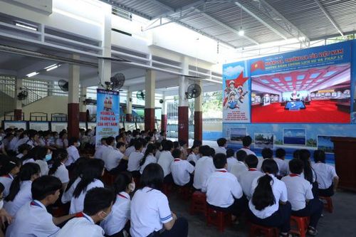 Khai mạc triển lãm số 'Hoàng Sa, Trường Sa của Việt Nam - Những bằng chứng lịch sử và pháp lý'