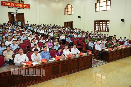 Quán triệt, triển khai các văn bản của Bộ Chính trị, Ban Bí thư