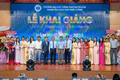 Trường Đại học Công Thương TP. Hồ Chí Minh tổ chức Lễ khai giảng cho hệ Trung học phổ thông