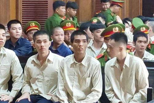 Băng nhóm áo cam gây rối trật tự công cộng lãnh án