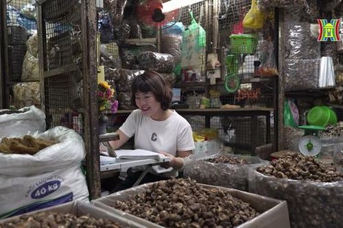 Chợ hàng khô Bắc Qua