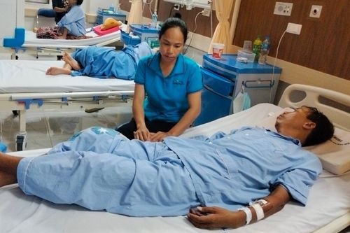 Hai cha con cùng mắc bệnh hiểm nghèo, người mẹ kiệt quệ gồng gánh cả gia đình