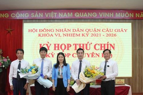 Ông Ngô Ngọc Phương được bầu làm Phó Chủ tịch UBND quận Cầu Giấy