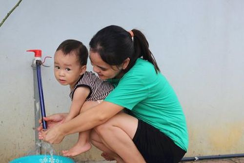 Tỷ lệ sử dụng nước sạch ở Phú Xuyên vẫn thấp, vì sao?