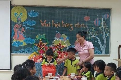 Gây quỹ tặng 1.000 suất quà Trung thu cho trẻ em nghèo