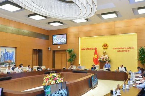Tranh luận về việc đổi tên tòa án cấp tỉnh, huyện