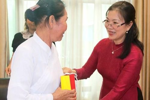 Phụng sự Tổ quốc, đồng hành cùng dân tộc