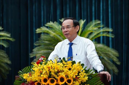 Thành phố Hồ Chí Minh xem xét thông qua nhiều tờ trình thực hiện cơ chế, chính sách đặc thù