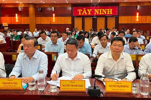 Đảng bộ Tây Ninh kết nạp thêm 3.105 đảng viên mới