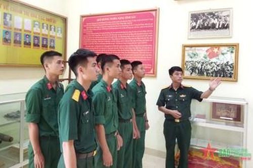 Sáng mãi ngọn lửa truyền thống