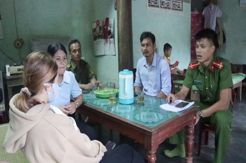 Giải cứu nhiều phụ nữ người đồng bào CO bị lừa bán qua Campuchia