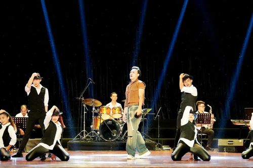 Nghệ sĩ Thái Lan trực tiếp đào tạo, nâng cao kỹ năng cho ca sĩ, diễn viên Nhà hát Trưng Vương