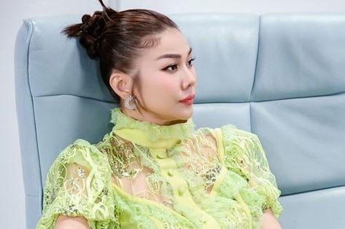 Dân tình bất ngờ với thái độ 'lạ' của 'chị đại' Thanh Hằng với Hương Giang