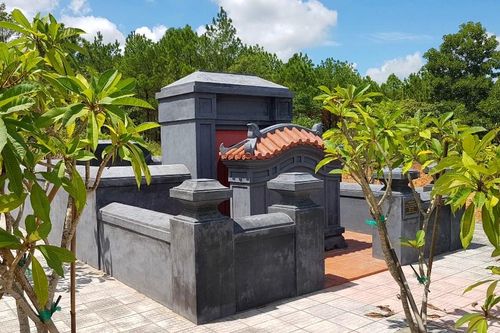 Cận cảnh khu lăng mộ vợ vua Tự Đức xây dựng lại sau 6 năm bị san ủi