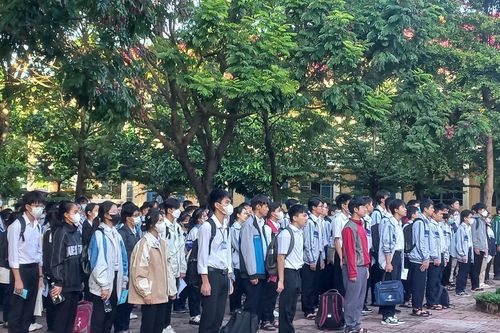 Hơn 300 học sinh THPT Đắk Lắk dự thi lập đội tuyển học sinh giỏi quốc gia
