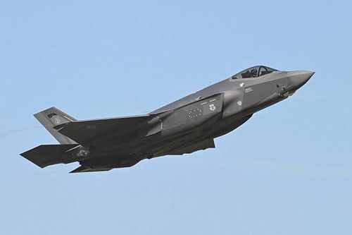 Mỹ tìm thấy mảnh vỡ tiêm kích F-35 gặp nạn