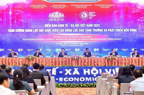Khai mạc Diễn đàn Kinh tế - Xã hội Việt Nam năm 2023
