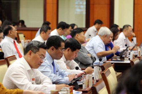 Chi tiết thu phí vỉa hè ở TPHCM từ 1/1/2024