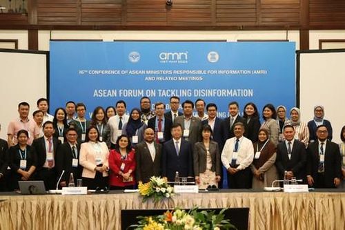 Tin giả gây ảnh hưởng nghiêm trọng đến kinh tế của nhiều nước