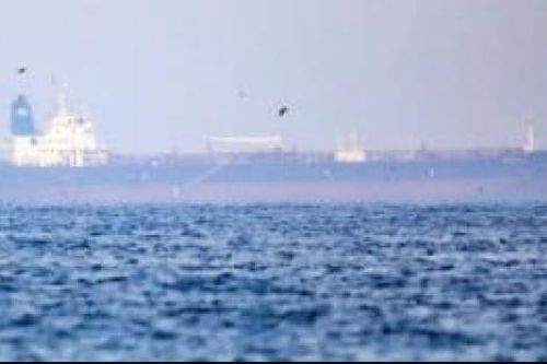 Mỹ đưa quân nhân lên tàu chở dầu ở eo biển Hormuz