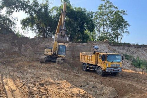 Xử phạt hơn 600 triệu đồng người đàn ông khai thác cát, sỏi trái phép