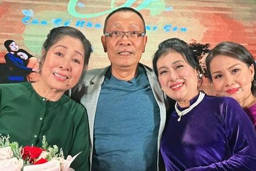 Hồng Vân khiến Lê Khanh khóc, Lại Văn Sâm 'đắm chìm'
