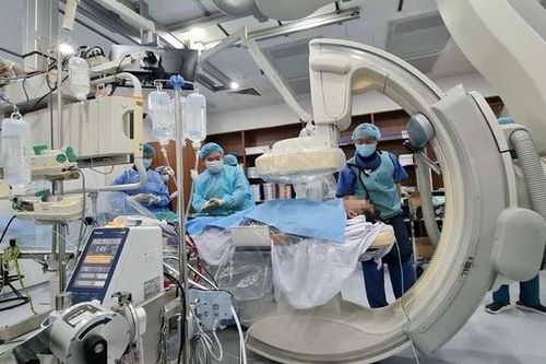 Chấn chỉnh công tác đấu thầu, lựa chọn nhà thầu trang thiết bị, vật tư y tế