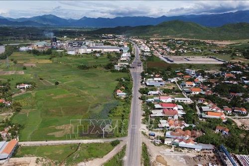 Cao tốc Vân Phong - Nha Trang vướng di dời hạ tầng kỹ thuật