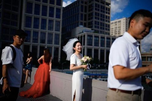 Tỷ lệ kết hôn thấp đe dọa ngành dịch vụ cưới hỏi trị giá 500 tỷ USD của Trung Quốc
