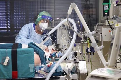 Cảnh báo thiếu thuốc chữa bệnh tại Đức