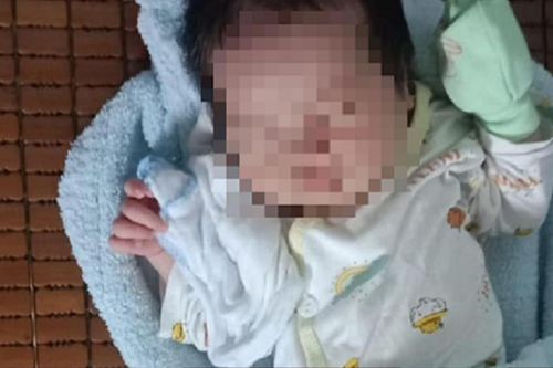 Bé trai 5 ngày tuổi bị bỏ rơi, xót lòng bức thư mẹ học sinh để lại