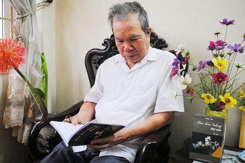 Lần đầu tiên tổ chức Hội nghị đại biểu nhà văn lão thành Việt Nam