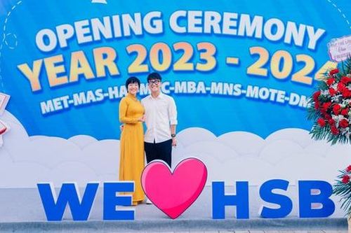 Con trai MC Thảo Vân trở thành tân sinh viên, ngoại hình bảnh bao tuổi 18 gây chú ý