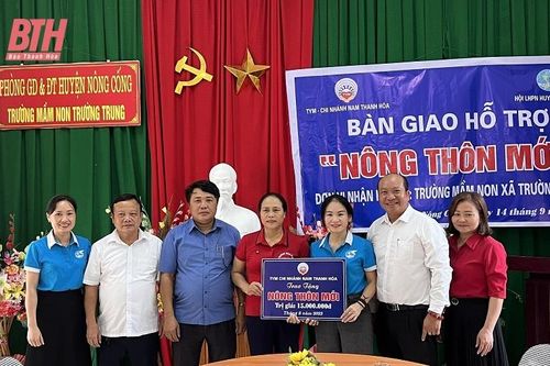 TYM Chi nhánh NamThanh Hóa trao nhà 'Mái ấm tình thương', hỗ trợ công trình nông thôn mới