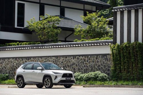 Yaris Cross trình làng với giá từ 730 triệu, có bản Hybrid