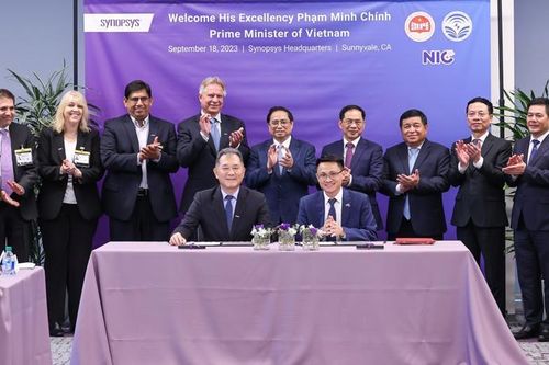 Synopsys hỗ trợ Việt Nam phát triển công nghiệp vi mạch bán dẫn và lập trung tâm ươm tạo thiết kế chip