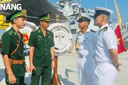 Giữ vững chủ quyền an ninh cửa khẩu cảng và khu vực biên giới biển quận Hải Châu