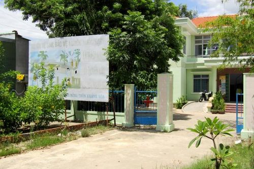 Cần làm mới pa nô tuyên truyền
