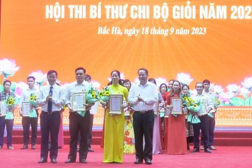 Huyện ủy Bắc Hà: Tổng kết, trao giải hội thi Bí thư chi bộ giỏi năm 2023