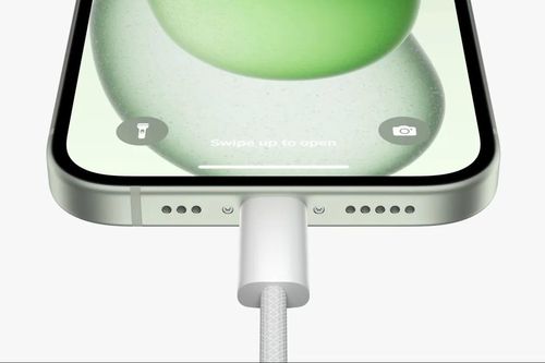 iPhone 15 có thể sạc ngược cho Apple Watch, AirPods