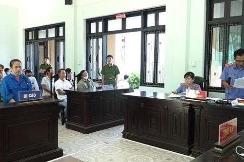 Mạo danh người yêu ca sĩ Đan Nguyên, lừa đảo hơn 1 tỷ đồng qua mạng